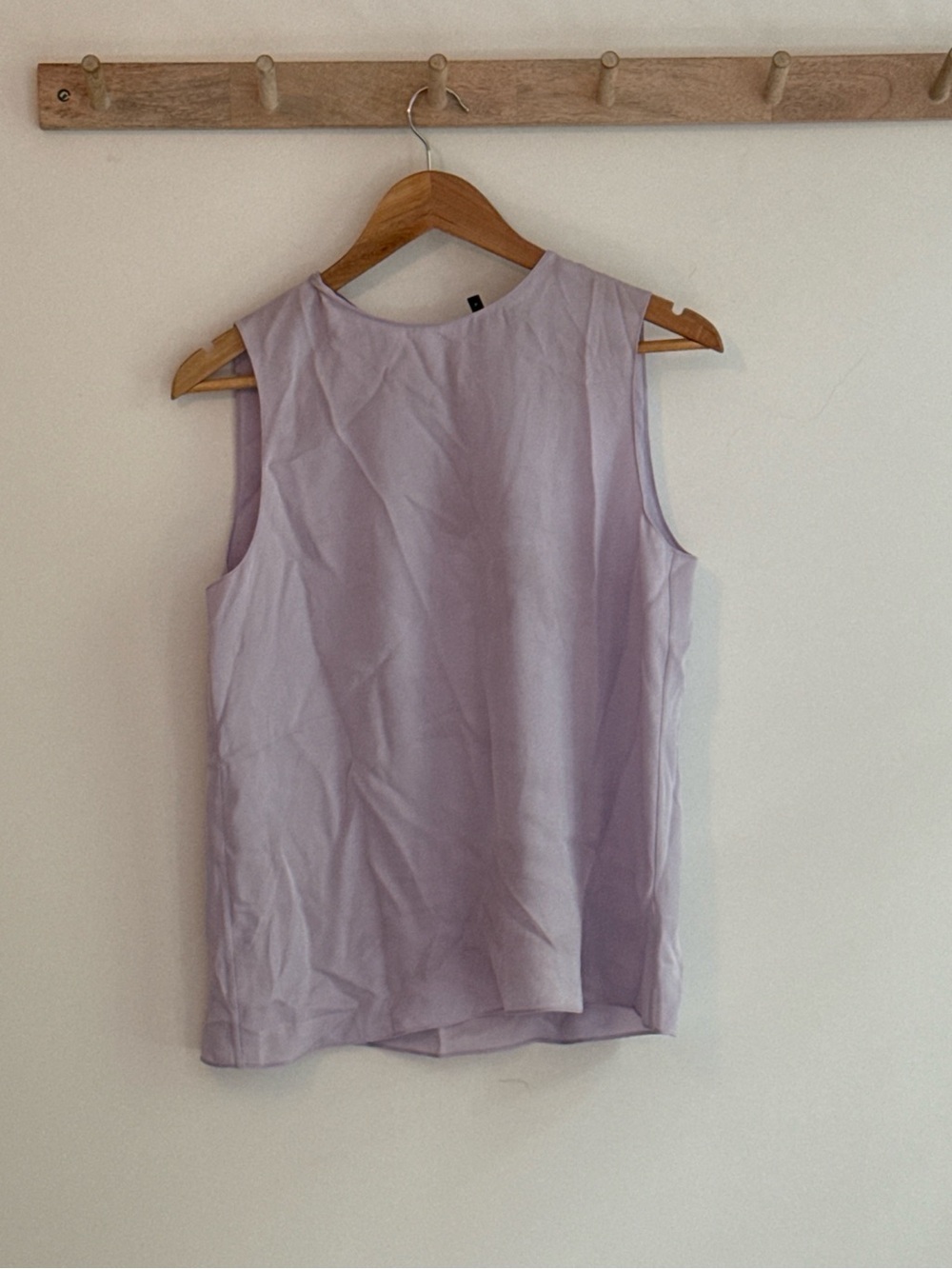 Theory Shell Top in Silk Georgette 
Lilac Sky - Picture 4 of 5